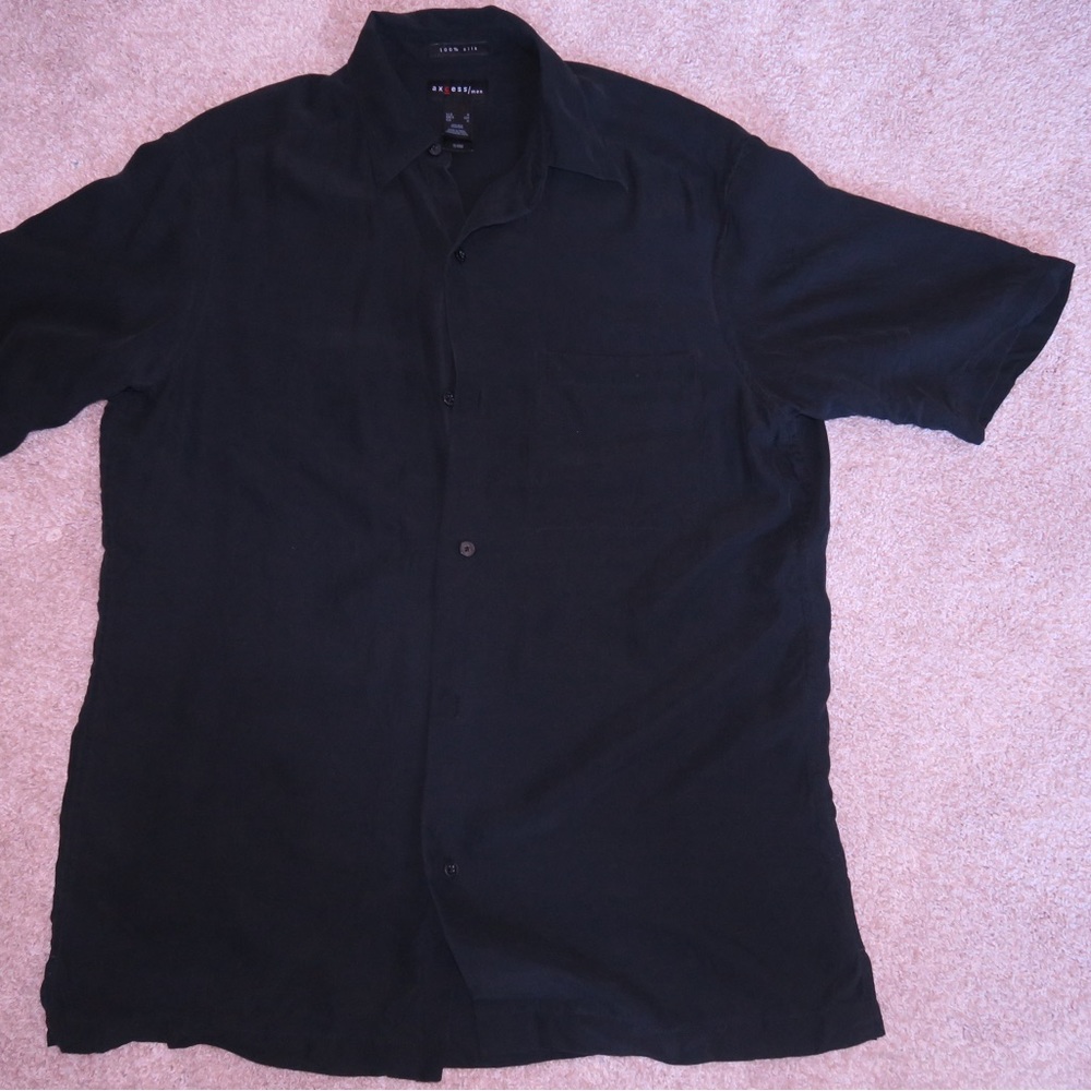 Axcess Men’s 100% silk short black sleeve button down